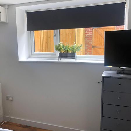 Exclusive Modern Decorated 1 Bedroom Detached Studio Newport  Exteriér fotografie