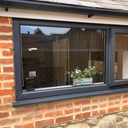 Exclusive Modern Decorated 1 Bedroom Detached Studio Newport  Exteriér fotografie