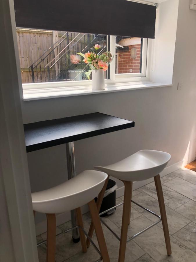 Exclusive Modern Decorated 1 Bedroom Detached Studio Newport  Exteriér fotografie
